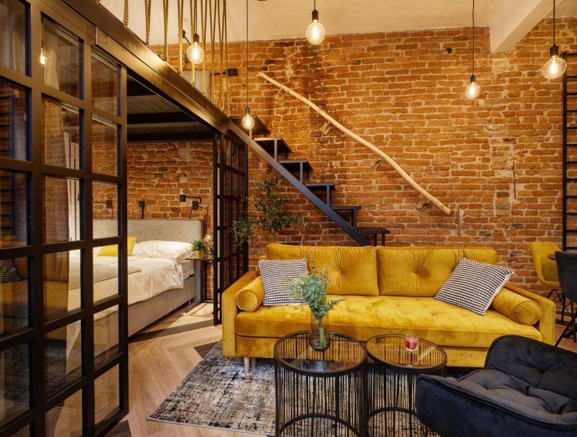 Joseph Studio Apartment By Irundo ザグレブ エクステリア 写真